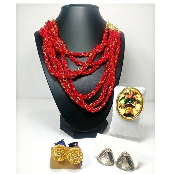 Vintage(mostly) Christmas jewelry bundle - Picture 2 of 12